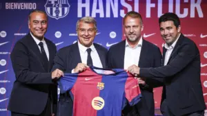 Hansi Flick Tetap Jadi Pelatih Barcelona karena Masuk Rencana Besar Joan Laporta
