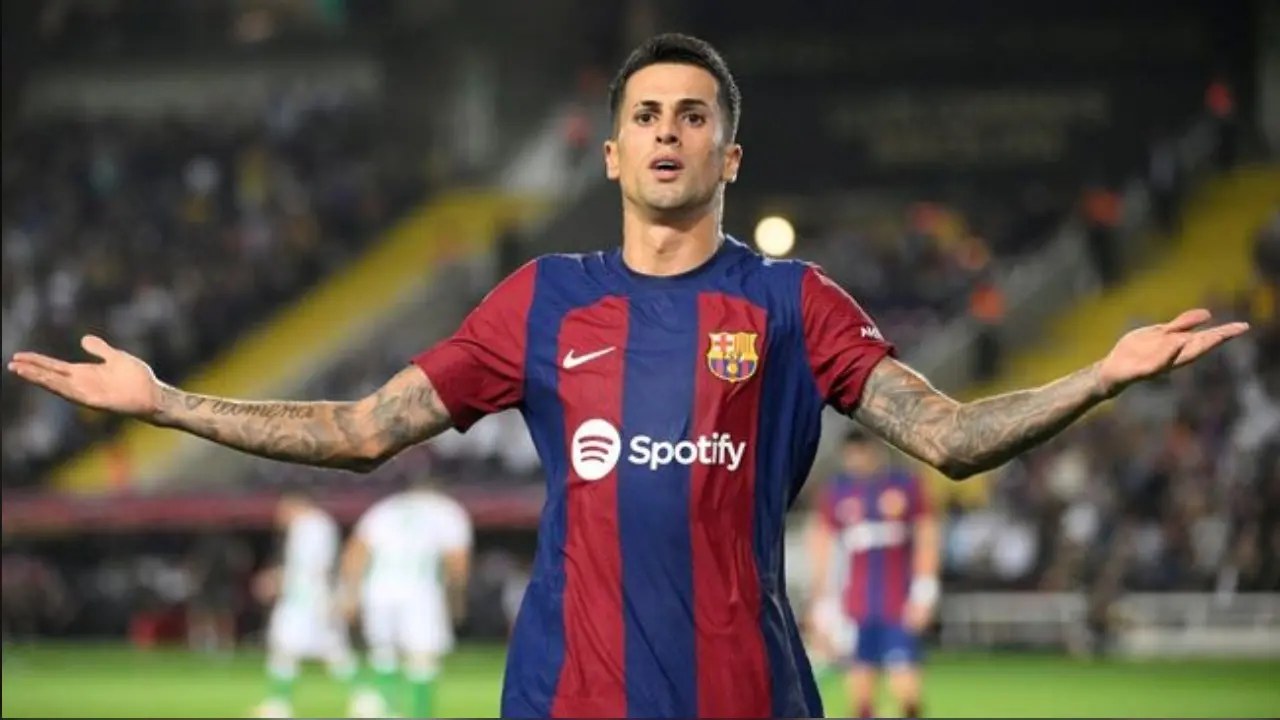 Joao Cancelo Ingin Bertahan Di Barcelona Negosiasi Klub Dengan Agen Jorge Mendes Terus Berjalan