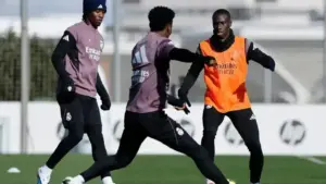 Kabar Baik untuk Real Madrid, Ferland Mendy Kembali Ikuti Latihan Jelang Pertandingan Penting