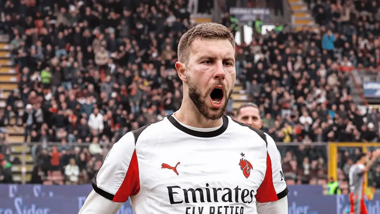 Klasemen Serie A Terbaru Ac Milan Pangkas Jarak Dari Inter Usai Kalahkan Cremonese