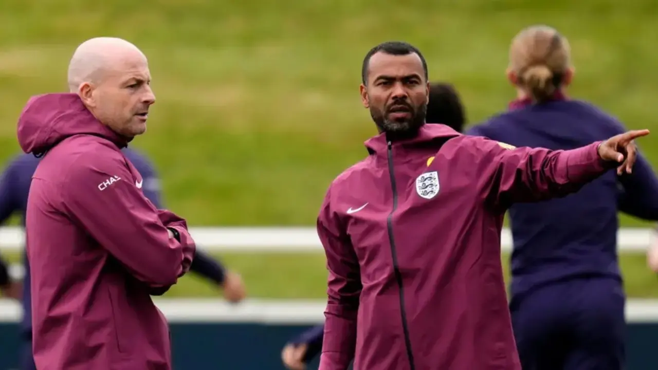 Legenda Inggris Ashley Cole Resmi Ditunjuk Sebagai Pelatih Baru Cesena Di Divisi Kedua Serie B Italia
