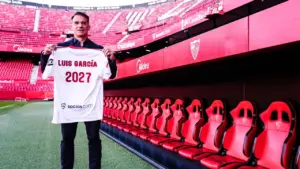 Luis Garcia Plaza Resmi Jadi Manajer Sevilla Hingga 2027, Era Baru Dimulai