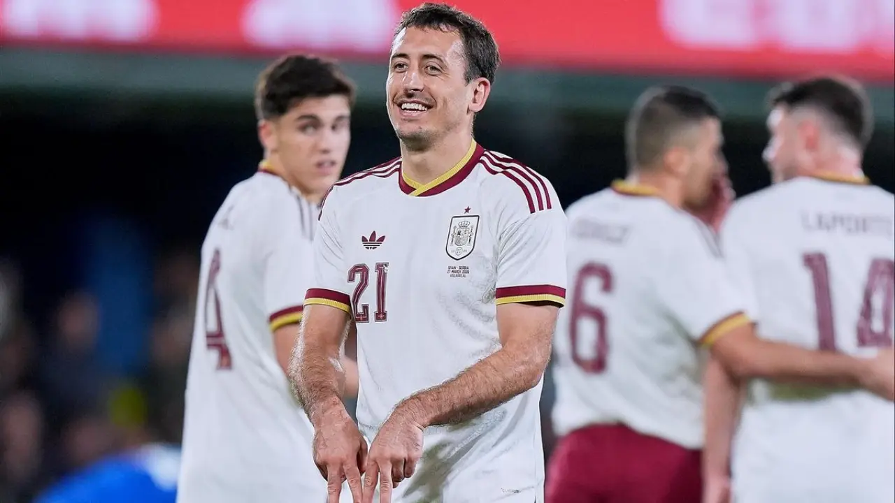 Luis De La Fuente Puji Mikel Oyarzabal Sebagai Pemain Kelas Dunia Yang Punya Kemampuan Luar Biasa