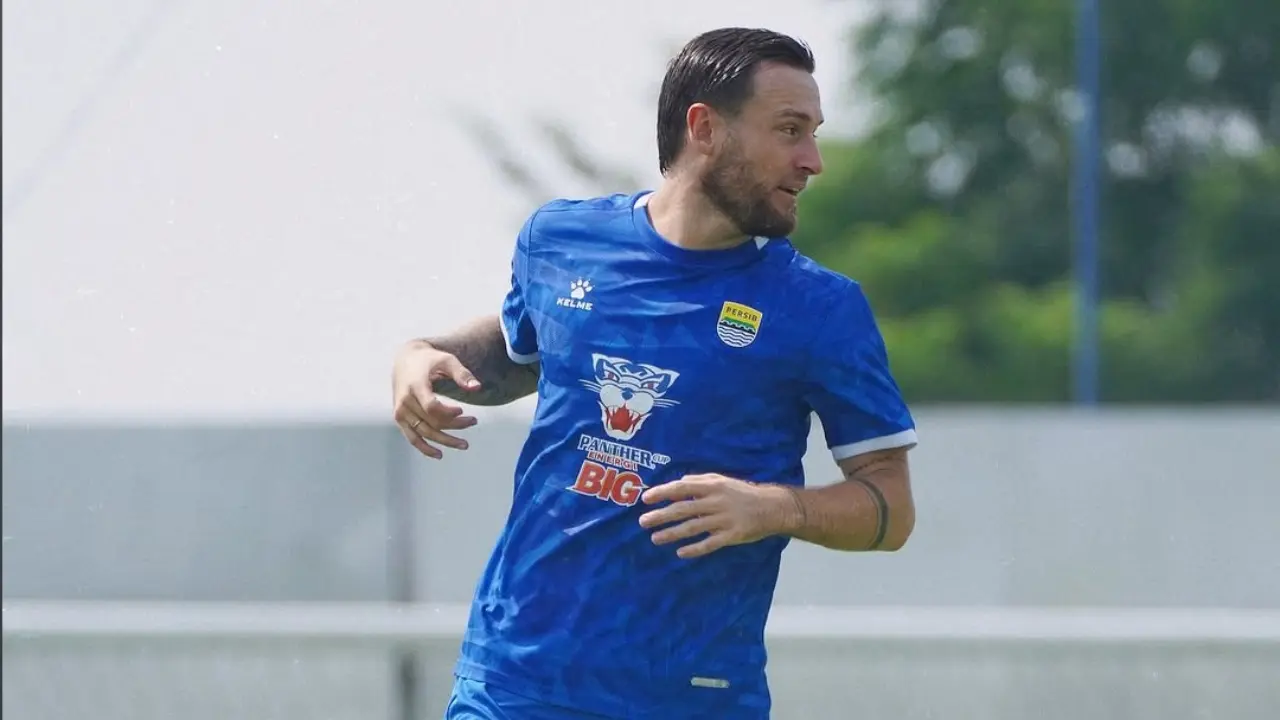 Marc Klok Sebut Duel Borneo Fc Vs Persib Lebih Dari Sekadar Tiga Poin Seperti Final