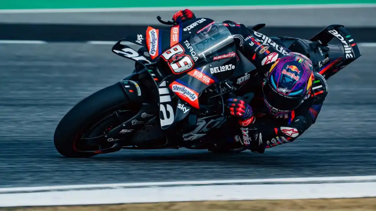 Motogp Dipastikan Tak Ikuti F1 Aprilia Sebut Mesin Hybrid Tak Masuk Akal