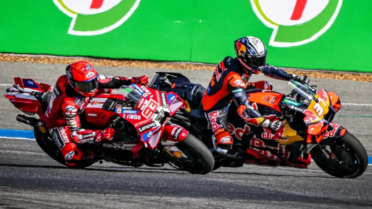 Penalti Di Motogp Thailand Jadi Sinyal Marc Marquez Dinilai Harus Ubah Gaya Balapnya