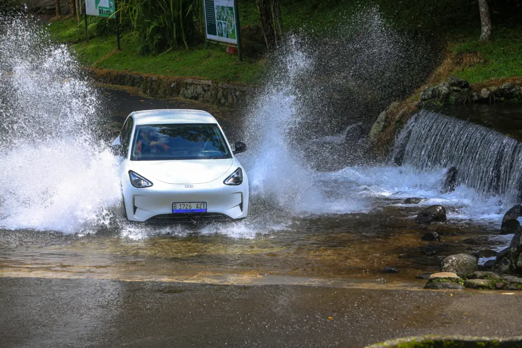 Performa Geely Ex2 Di Indonesia