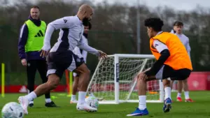 Setelah Latihan Bersama, Bryan Mbeumo Beri Komentar Jujur Tentang Bintang Muda MU JJ Gabriel