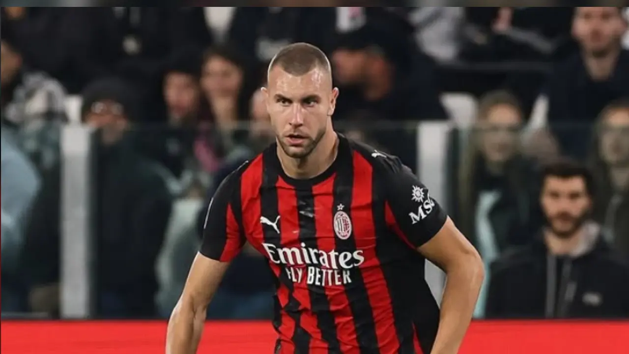 Strahinja Pavlovic Sebut Derby Melawan Inter Milan Adalah Laga Terpenting Musim Ini