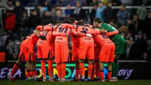 Wayne Rooney Sebut Barcelona Tak Mampu Ikuti Intensitas Tim Liga Inggris