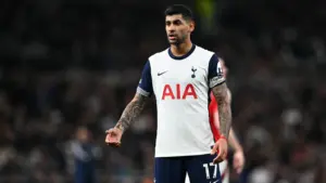 Cristian Romero Diterpa Cedera Ligamen, Harus Absen 6-8 Minggu dan Musimnya di Tottenham Hotspur Terancam Berakhir
