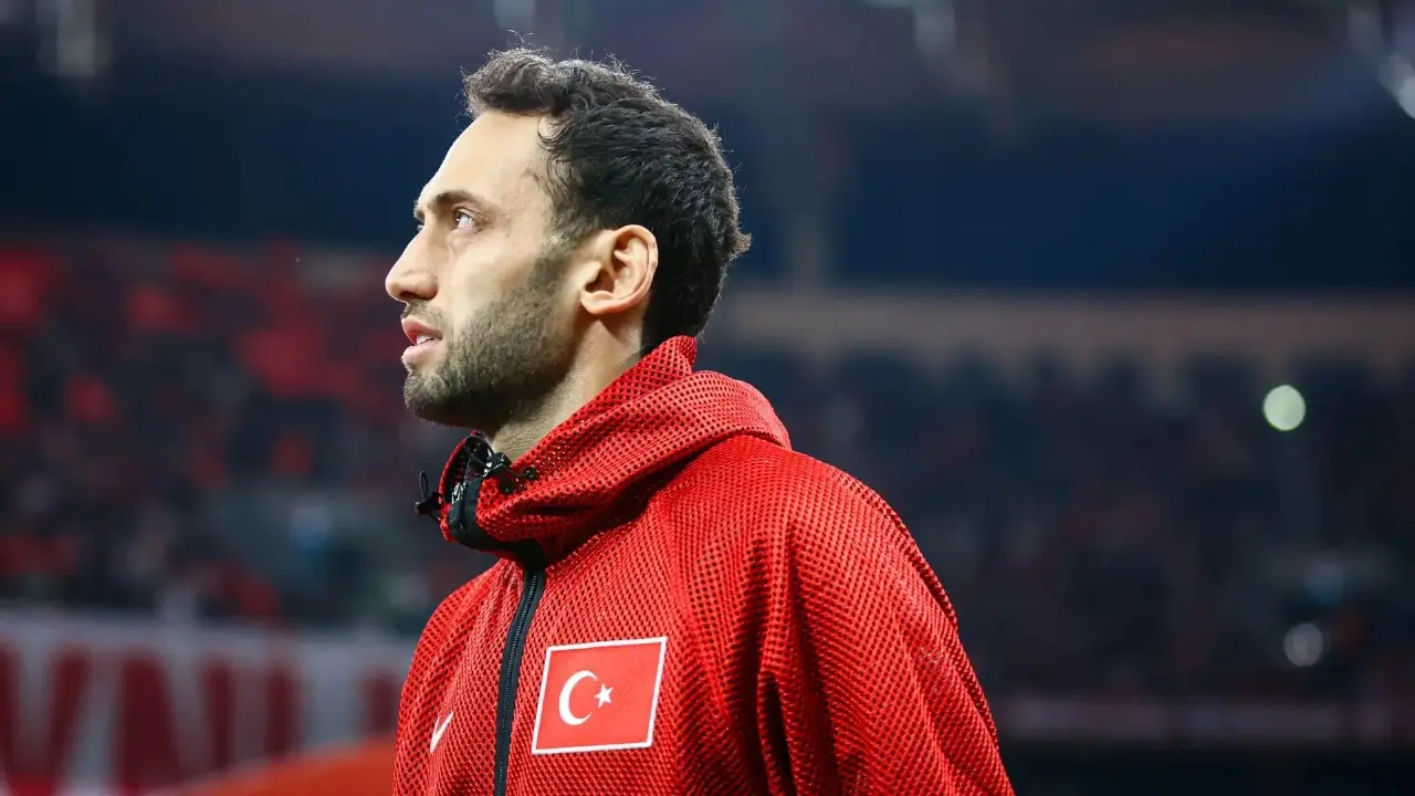 Hakan Calhanoglu: Ungkap Kebahagiaan Usai Impian Masa Kecil Jadi Kenyataan, Siap Tampil di Piala Dunia 2026