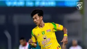 Hasil Sementara Malut United Vs Persebaya 0-0: Kedua Tim Masih Sama Kuat di Paruh Pertama
