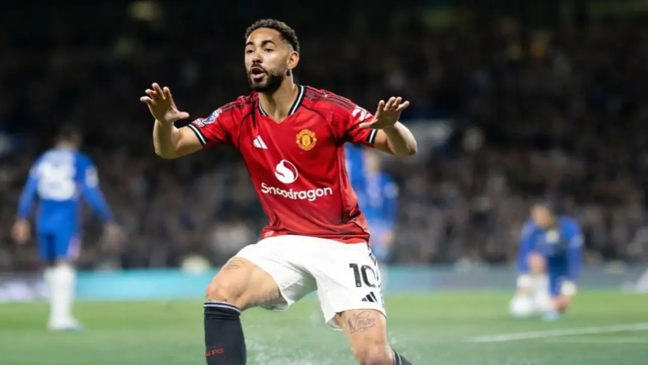 Matheus Cunha dan Leny Yoro Siap Bela Manchester United lawan Brentford