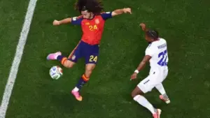 Barcelona Diproyeksikan Kantongi Jutaan Euro dari Transfer Marc Cucurella