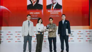 Menkes Budi Gunadi Ajak Generasi Muda Bersikap Optimis di Indonesia Summit 2026