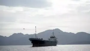 Goldman Sachs Prediksi Arus Minyak Lewat Selat Hormuz Pulih Hanya 70% Pascakonflik
