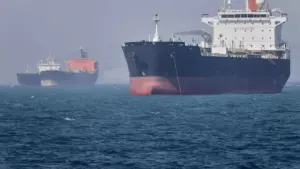 Iran Wajibkan Izin dan Polis Asuransi Untuk Kapal Melintasi Selat Hormuz